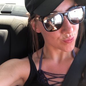 Meet your Posher, Kelly